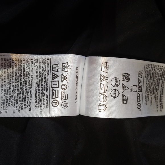 Banana Republic Classic Black Blazer/Suit Jacket - Picture 5 of 5